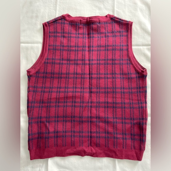 Red and Navy cropped sweater top - Picture 2 of 3